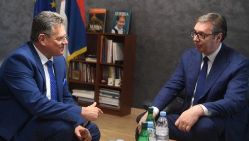 РАЗГОВОР О ПЛАНОВИМА ЗА БУДУЋНОСТ, РУДАРСТВУ И МИНЕРАЛИМА: Председник Вучић се састао са Шефчовичем у Бриселу (ФОТО) РАЗГОВОР О ПЛАНОВИМА ЗА БУДУЋНОСТ, РУДАРСТВУ И МИНЕРАЛИМА: Председник Вучић се састао са Шефчовичем у Бриселу (ФОТО)
