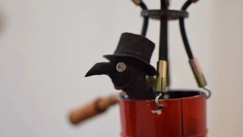 O LETENJU I SLOBODNOM PADU: Skulpture Marka Kresoje u galeriji Dimenzija O LETENJU I SLOBODNOM PADU: Skulpture Marka Kresoje u galeriji Dimenzija