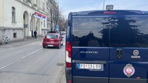 УТАЈИО ПОРЕЗ СКОРО 160 МИЛИОНА: Зрењанинска полиција ухапсила мушкарца из околине Житишта УТАЈИО ПОРЕЗ СКОРО 160 МИЛИОНА: Зрењанинска полиција ухапсила мушкарца из околине Житишта