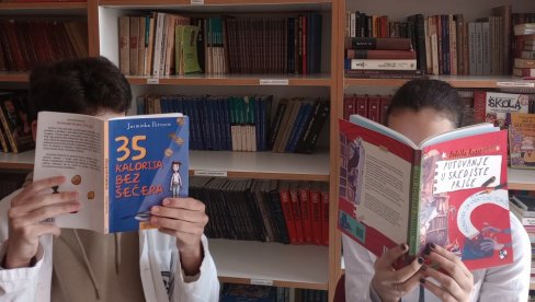FARMACEUTSKO – FIZIOTERAPEUTSKA ŠKOLA U BEOGRADU OBELEŽAVA DAN EVROPSKIH AUTORA: U priči i pričanju sa Jasminkom Petrović i Anđelkom Ružić FARMACEUTSKO – FIZIOTERAPEUTSKA ŠKOLA U BEOGRADU OBELEŽAVA DAN EVROPSKIH AUTORA: U priči i pričanju sa Jasminkom Petrović i Anđelkom Ružić