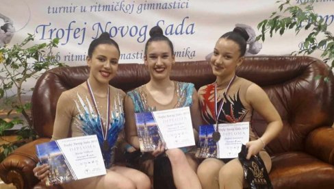 BRONZE ZASJALE KAO ZLATO: Paraćinske gimnastičarke na „Trofeju Novog Sada“ BRONZE ZASJALE KAO ZLATO: Paraćinske gimnastičarke na „Trofeju Novog Sada“