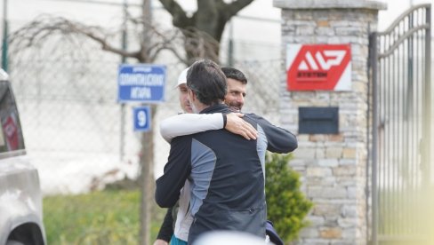 NOVAK USLIKAN U SRBIJI: Đoković stigao u Beograd, evo gde se priprema za Monte Karlo (FOTO) NOVAK USLIKAN U SRBIJI: Đoković stigao u Beograd, evo gde se priprema za Monte Karlo (FOTO)
