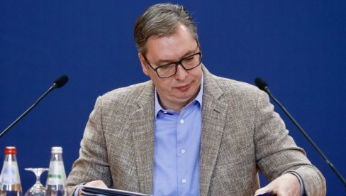 SPREMAJU REZOLUCIJU O GENOCIDU U SREBRENICI: Vučić - Sponzori su zamislite Nemačka i Ruanda SPREMAJU REZOLUCIJU O GENOCIDU U SREBRENICI: Vučić - Sponzori su zamislite Nemačka i Ruanda