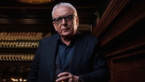 ПОВРАТАК КОЈИ ЈЕ СВЕ ИЗНЕНАДИО: Славко Бањац открио шта га је навело да се врати музици (ФОТО/ВИДЕО) ПОВРАТАК КОЈИ ЈЕ СВЕ ИЗНЕНАДИО: Славко Бањац открио шта га је навело да се врати музици (ФОТО/ВИДЕО)