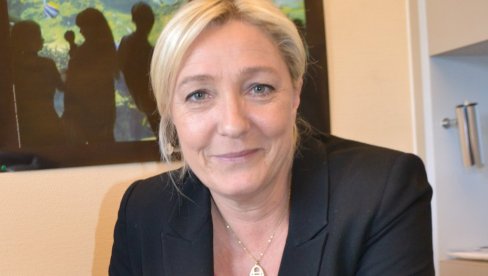 UBEDLJIV TRIJUMF STRANKE MARIN LE PEN: Makronova partija poražena, lider opozicije poziva predsednika da raspusti skuštinu