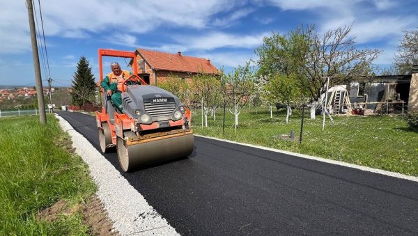 АСФАЛТ ДО СВАКЕ КУЋЕ: Сређивање саобраћајница у општини Обреновац