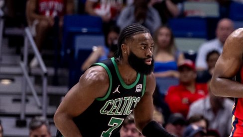 БОСТОН ДЕМОЛИРАО КЛИПЕРСЕ: Дерик Браун одиграо утакмицу за памћење