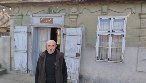 ПРЕМИНУО НАЈСТАРИЈИ АКТИВНИ УГОСТИТЕЉ У СРБИЈИ: Драгослав (89) није издржао, подлегао повредама након саобраћајке ПРЕМИНУО НАЈСТАРИЈИ АКТИВНИ УГОСТИТЕЉ У СРБИЈИ: Драгослав (89) није издржао, подлегао повредама након саобраћајке