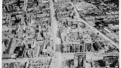 STRADALE DESETINE HILJADA LJUDI I TEMELJ NACIONALNE KULTURE: Pre 83 godine Nemci su bombardovali Beograd i uništili Narodnu biblioteku Srbije