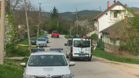 POLICIJSKE SNAGE PREUSMERAVAJU ISTRAGU: Okončana pretraga kuće osumnjičenog za ubistvo Danke, bager napustio objekat (FOTO/VIDEO)