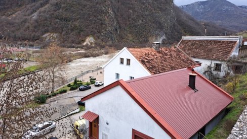 КО ДОБИЈА БИТКУ ЗА ШАВНИК? Делегација ЕУ и амбасаде САД и Велике британије траже да се заврши изборни процес КО ДОБИЈА БИТКУ ЗА ШАВНИК? Делегација ЕУ и амбасаде САД и Велике британије траже да се заврши изборни процес