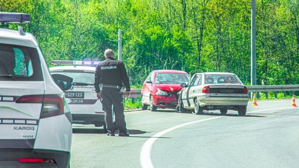 СУДАР НА УЛАЗУ У ЗВЕЗДАН КОД ЗАЈЕЧАРА: Три особе повређене