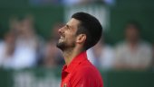 HIT SNIMAK ĐOKOVIĆA! Novak se igra sa psima, njegov komentar će vas nasmejati (VIDEO)