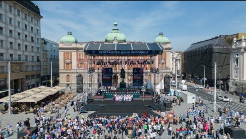 DVA MESECA PROGRAMA ZA SVE UZRASTE: Na Trgu republike svečano otvorena manifestacija za roditelje i decu