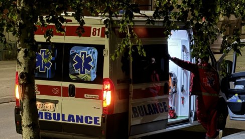 MUŠKARAC SE NAGUTAO DIMA: Požar na poslednjem spartu zgrade u Novom Sadu