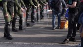 ПОЉСКИ ХУЛИГАНИ ДИВЉАЛИ У ЦЕНТРУ БЕОГРАДА! Полиција хапси пред Звездин меч у квалификацијама за Лигу шампиона!