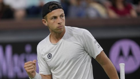 HOLANĐANIN SPREČIO RUSKO FINALE: Danil Medvedev saznao rivala u borbi za trofej na turniru u Dubaiju