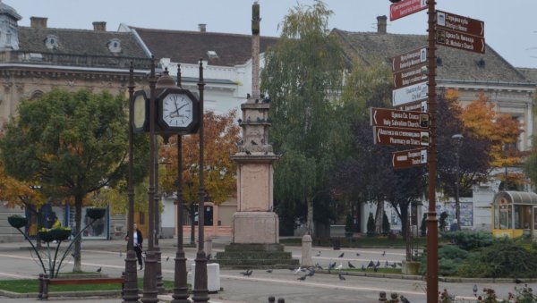 ТРИДЕСЕТОРО ДЕЦЕ СЕ ОТРОВАЛО СЛАДОЛЕДОМ И СОКОМ НА ВАШАРУ: Ужас у Ћуприји, најмлађе има 4 године, ухапшен мушкарац