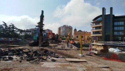 RUŠENJE DRUMSKOG MOSTA U PARAĆINU: Nova ćuprija zameniće staru (FOTO)