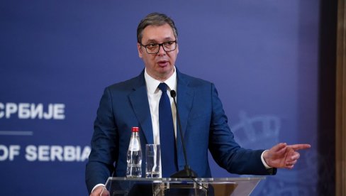 ONI SU NAJGORI OLOŠI Vučić: Pričaju kako je majka nastradalih devojčica primila pare jer oni ne mogu da sednu u političke fotelje