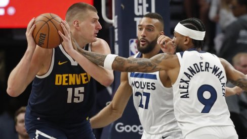 ЈОКИЋЕВА РЕДОВНА МУШТЕРИЈА: Најбољи дефанзивац лиге не може да парира сјајном Џокеру