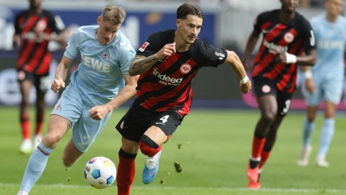 ZA LJUBITELJE BRZE ISPLATE: Goleade u prvom poluvremenu