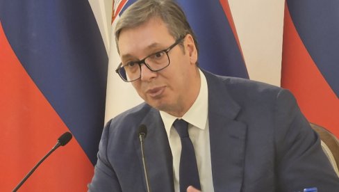 VUČIĆ SE OBRATIO IZ NJUJORKA: Ogroman je pritisak na mnoge zemlje, nisu svi junaci - Obraz i čast ne mogu da nam oduzmu