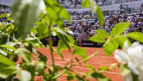 NOVI ŠOK U RIMU! Tabilo nije jedina senzacija - u polufinale prošao autsajder koji se razgoropadio nakon što je izbacio Medvedeva