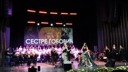 LEPOTA JE U TRADICIJI: Sestre Gobović održale solistički koncert povodom 20 godina karijere (FOTO/VIDEO)