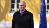 ХЕЛЕЗА ТРЕБА ХИТНО ПОСЛАТИ НА ПСИХИЈАТРИЈСКО ЛЕЧЕЊЕ: Овако нешто може само да изјави болестан мозак (ФОТО)