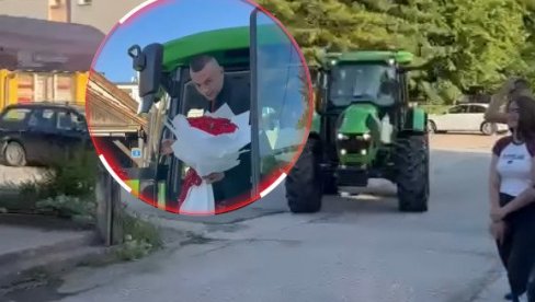 ODUŠEVIO REGION: Vidite kako je mladić došao na maturu (VIDEO)