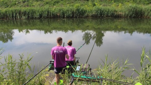 NIČE OAZA ZA PECAROŠE: Na Velikom bačkom kanalu postavljaju molove