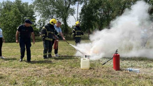 POKAZNA VEŽBA U ZRENJANINU: Kako da osobe sa razvojnim smetnjama reaguju u vanrednim situacijama