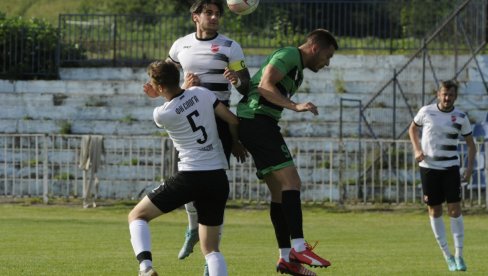 „ZAVESA“ NA GRADSKOM STADIONU: Fudbaleri Sloge sutra završavaju uspešnu sezonu