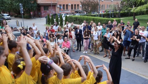 БИО ЈЕДНОМ ЈЕДАН СЛИКАР ПРЕДИЋ : У Галерији Матице српске  изложба дечјих радова   (ФОТО)