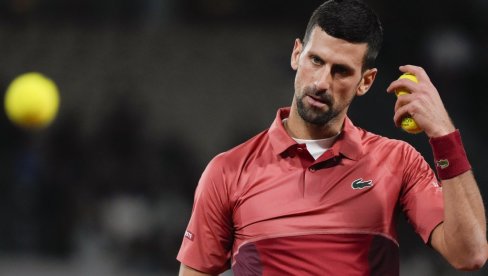 KRAJ ĐOKOVIĆEVE VLADAVINE: Novak predao krunu Italijanu