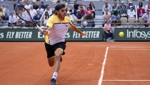 ARGENTINAC PO TREĆI PUT SRUŠIO ZVEREVA: Čeh igra strašan tenis u Madridu ARGENTINAC PO TREĆI PUT SRUŠIO ZVEREVA: Čeh igra strašan tenis u Madridu