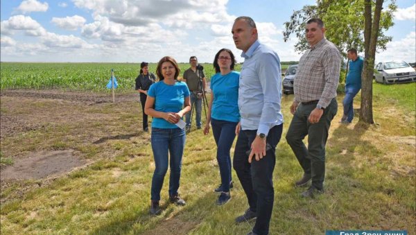 ДАН ПОЉА СТРНИХ ЖИТА СРЕДЊЕГ БАНАТА: Подршка пољопривредницима и власницима пољопривредних газдинстава