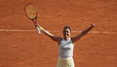 RUSKINJA OSTALA BEZ TITULE: Italijankama trofej u Rimu
