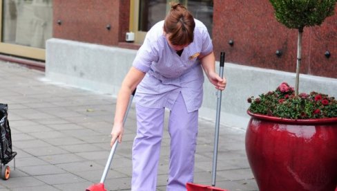 ČISTAČI NAJTRAŽENIJI, ODMAH IZA PROGRAMERI: Nacionalna služba za zapošljavanje o potrebama poslodavaca