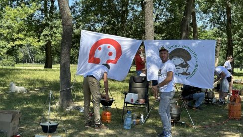 NAJBOLJI GULAŠ OD GLJIVA IZ ĆIĆEVCA: Na Adi Ciganliji održana jedistvena gastronomska manifestacija