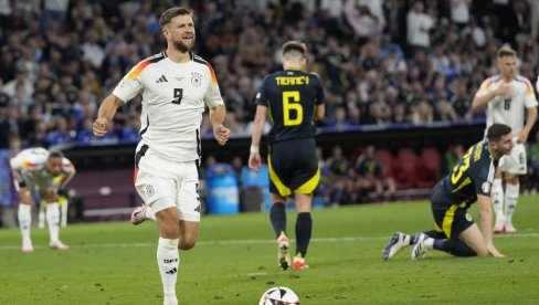 MILAN REŠIO PITANJE NAPADAČA: Italijani tvrde da ovaj fudbaler večeras pojačava redove rosonera