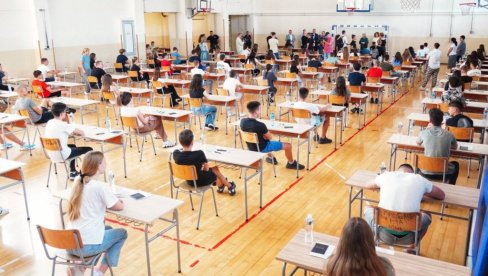 ГЕОГРАФИЈА ПРВИ ИЗБОР: Изјашњавање малих матураната о трећем тесту