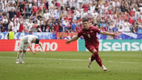 ОВАЈ ДРЕС ЗАХТЕВА СВЕ! Лука Јовић открио зашто је изабрао да дође у АЕК ОВАЈ ДРЕС ЗАХТЕВА СВЕ! Лука Јовић открио зашто је изабрао да дође у АЕК