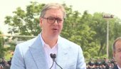 GDE SE U SVEMU TOME NALAZI NAŠA SRBIJA? Mudra poruka Vučića sa Makiša - U svetu nema sigurnosti, moramo da budemo dobro pripremljeni za sve