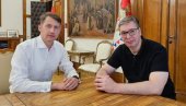 ISKRENO PRIJATELJSKI SUSRET I RAZMENA MIŠLJENJA: Predsednik Vučić na sastanku sa Balintom Pastorom (FOTO)