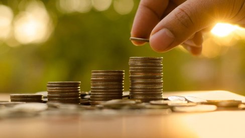 ZVANIČNA ODLUKA DONETA: Stiže novih 14.250 dinara i to ne jednokratno ZVANIČNA ODLUKA DONETA: Stiže novih 14.250 dinara i to ne jednokratno