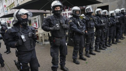 VELIKA AKCIJA NEMAČKE POLICIJE: Pretresi širom zemlje - Uhapšena grupa koja je spremala državni udar