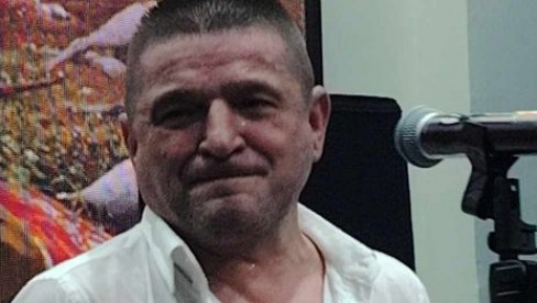 БАЈА МАЛИ КНИНЏА БЕЗ ДЛАКЕ НА ЈЕЗИКУ: Томпсон и ја нисмо исти БАЈА МАЛИ КНИНЏА БЕЗ ДЛАКЕ НА ЈЕЗИКУ: Томпсон и ја нисмо исти