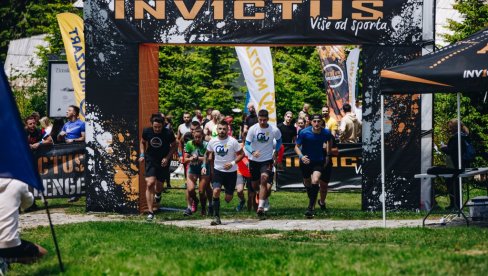 „NEPOBEDIVI” OSVAJAJU PANČIĆEV VRH: Invictus Challenge by Mozzart i ove godine na Kopaoniku